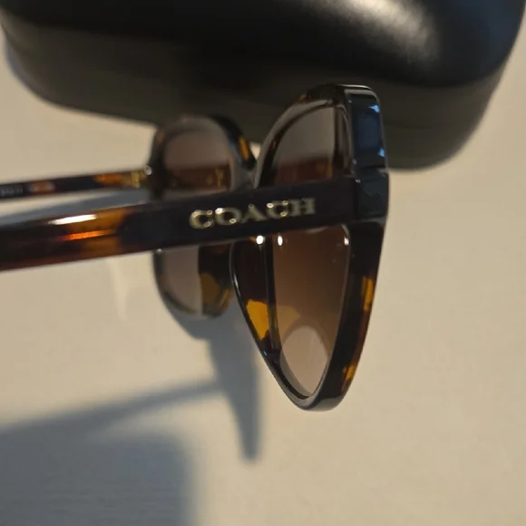 Coach Brown Tortoise Sunglasses - Picture 3 of 7